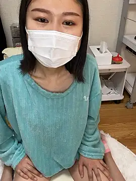 mia2 jp online show from April 12, 2026, 10:24 pm