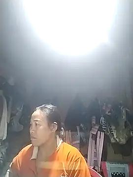 asakaka online show from October 9, 2025, 2:39 pm