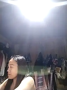 asakaka online show from October 11, 2025, 3:24 pm