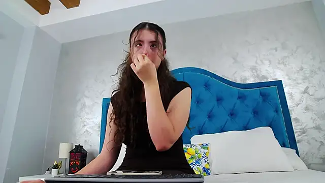AnnaEve  online show from October 4, 2025, 5:09 am