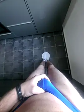 Snapshot of rezzzze chatting on November 21, 2025, 9:19 am rezzzze online show from November 21, 2025, 9:19 am