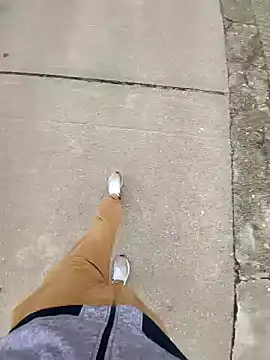 rezzzze online show from February 25, 2026, 9:20 am