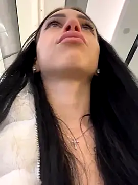 ilariea girl online show from November 8, 2025, 6:44 pm