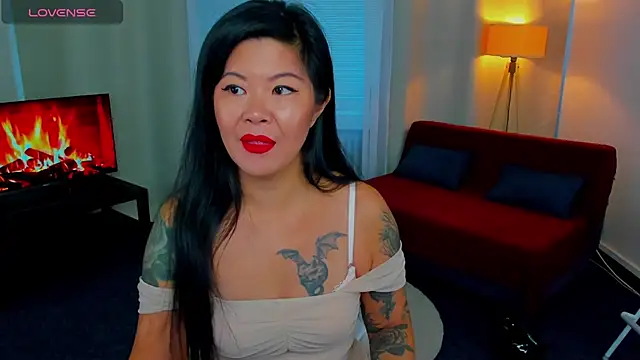 BeckySunday online show from October 3, 2025, 6:04 am