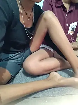 Unique girls90 online show from February 2, 2026, 5:50 am