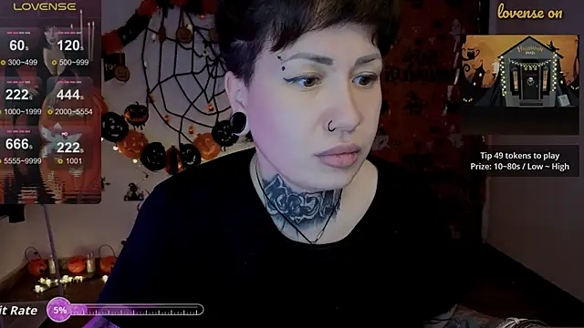 Senorita  Dakota online show from November 8, 2025, 8:45 pm