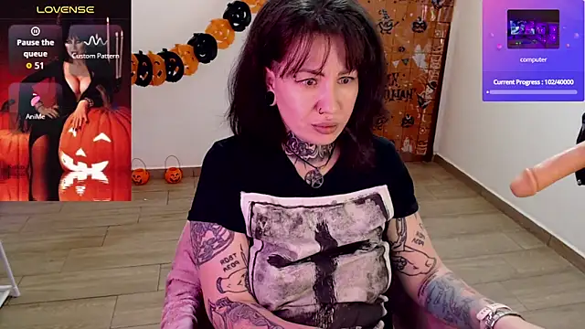 Senorita  Dakota online show from October 19, 2025, 9:39 pm