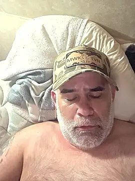 DeeBestEver online show from January 11, 2026, 6:15 pm