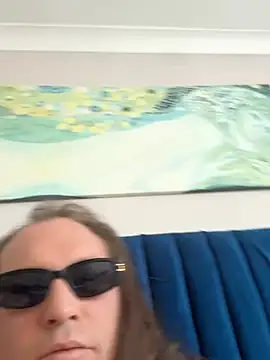 sexymell online show from May 27, 2026, 9:05 am
