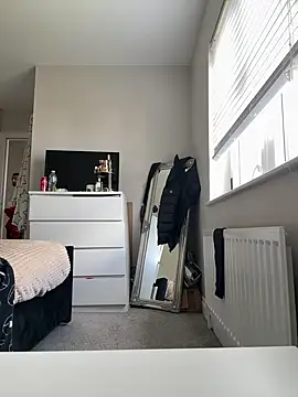 Snapshot of Victoria6989 chatting on October 6, 2025, 1:45 pm Victoria6989 online show from October 6, 2025, 1:45 pm