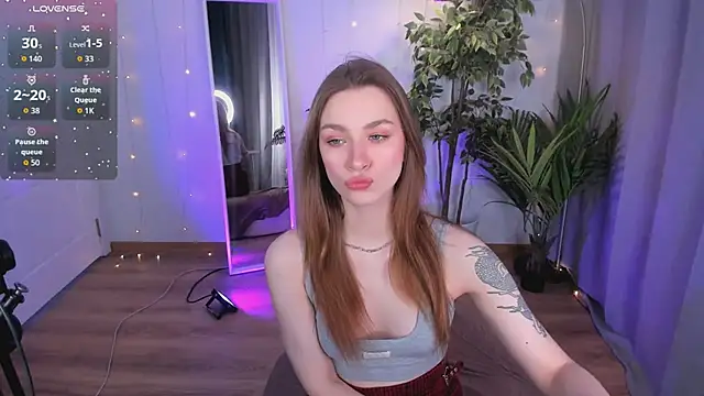 Snapshot of PollyMayer chatting on February 24, 2026, 8:53 pm PollyMayer online show from February 24, 2026, 8:53 pm