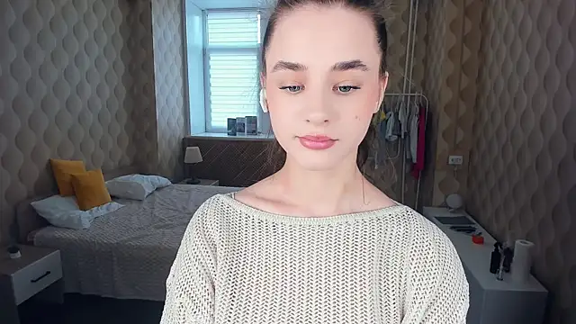 JinnyMcie online show from October 18, 2025, 9:11 am