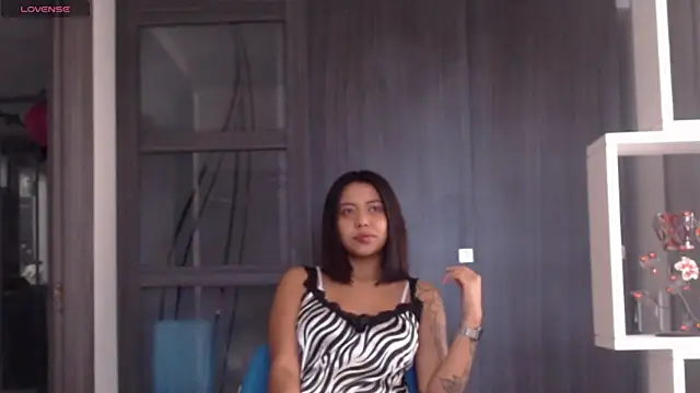HoneyBabe 6 online show from October 3, 2025, 3:24 pm