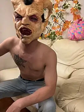 zghn88 online show from October 7, 2025, 1:12 pm