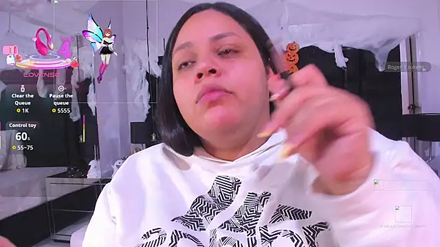 MayaCurvy online show from October 23, 2025, 3:27 am