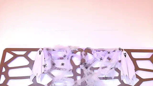 ashley jonee online show from October 17, 2025, 9:38 pm