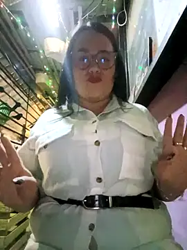 Italia 12 online show from October 17, 2025, 12:14 am