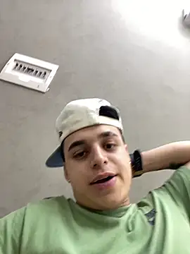 jeff2995  online show from November 8, 2025, 9:18 pm