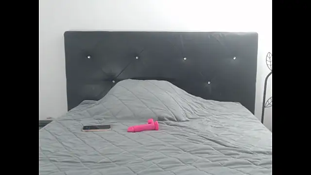 cochonne95D online show from November 1, 2025, 2:33 pm