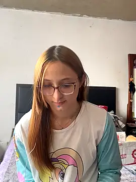 imariahot online show from October 6, 2025, 2:40 pm