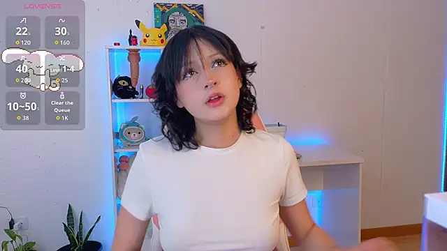 Sallie Doll online show from November 11, 2025, 4:57 pm