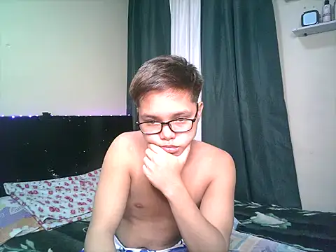 hot babyboy26 online show from November 28, 2025, 11:43 am