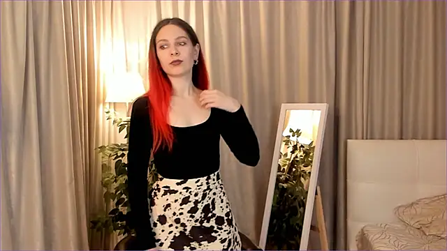 Olivia Hurt online show from October 4, 2025, 11:23 am