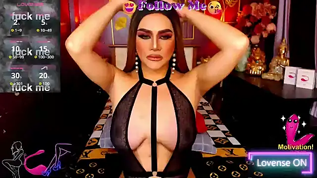 Snapshot of BombshellMARIA chatting on October 16, 2025, 10:12 am BombshellMARIA online show from October 16, 2025, 10:12 am