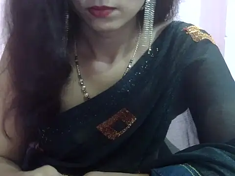 Snapshot of Laila_Cute chatting on July 15, 2026, 3:24 am Laila Cute online show from July 15, 2026, 3:24 am