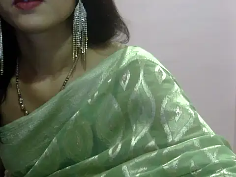 Snapshot of Laila_Cute chatting on July 4, 2026, 4:08 am Laila Cute online show from July 4, 2026, 4:08 am