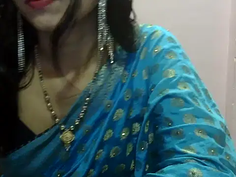 Snapshot of Laila_Cute chatting on July 5, 2026, 4:36 pm Laila Cute online show from July 5, 2026, 4:36 pm