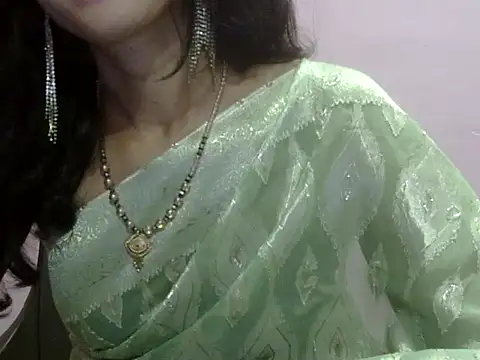 Snapshot of Laila_Cute chatting on July 2, 2026, 2:01 pm Laila Cute online show from July 2, 2026, 2:01 pm