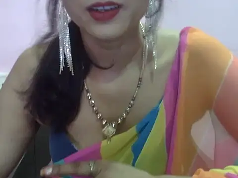 Laila Cute online show from May 31, 2026, 4:40 am