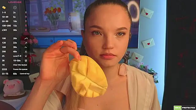 JulieLupo online show from April 3, 2026, 6:31 am