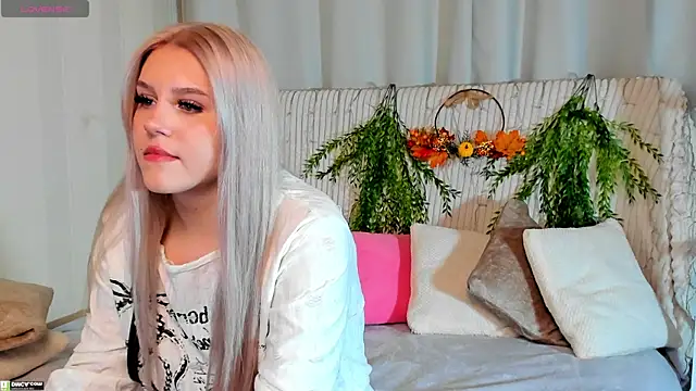 Malisha kiss online show from October 29, 2025, 9:19 am