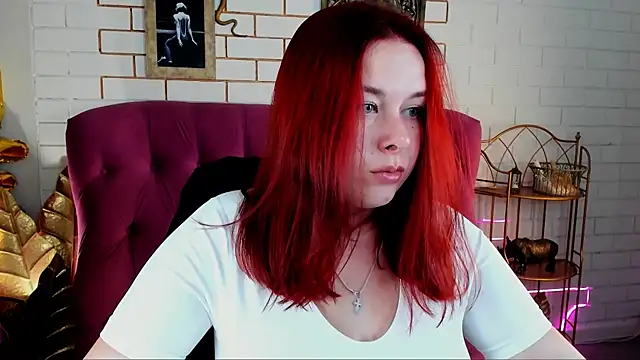 KayKartur online show from October 3, 2025, 1:12 pm