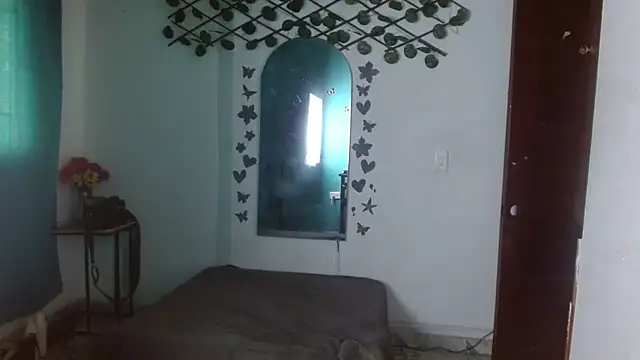 Snapshot of Ebony_luna chatting on February 25, 2026, 8:08 pm Ebony luna online show from February 25, 2026, 8:08 pm