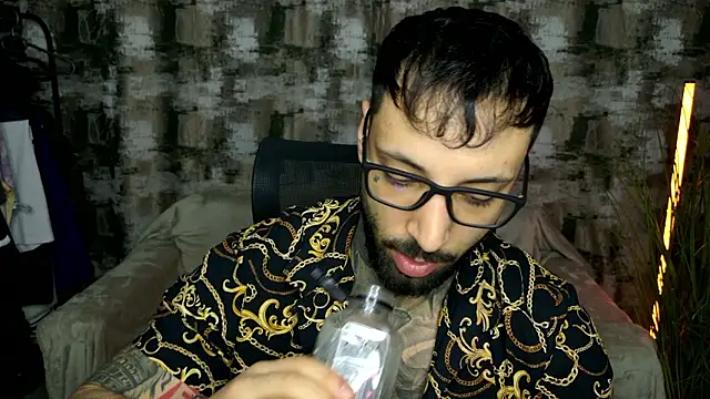 MasculineGuy99 online show from February 1, 2026, 5:55 pm