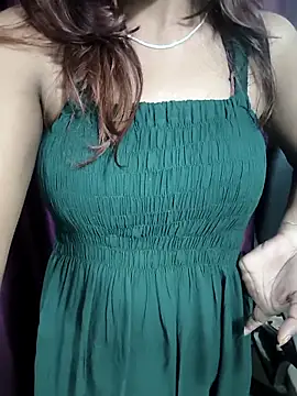 Lusty Naina online show from October 8, 2025, 9:37 pm