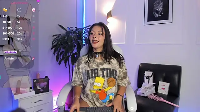 Snapshot of Hekate_20 chatting on November 10, 2025, 7:30 pm Hekate 20 online show from November 10, 2025, 7:30 pm