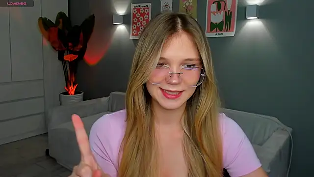 linakorvin online show from November 10, 2025, 1:16 pm