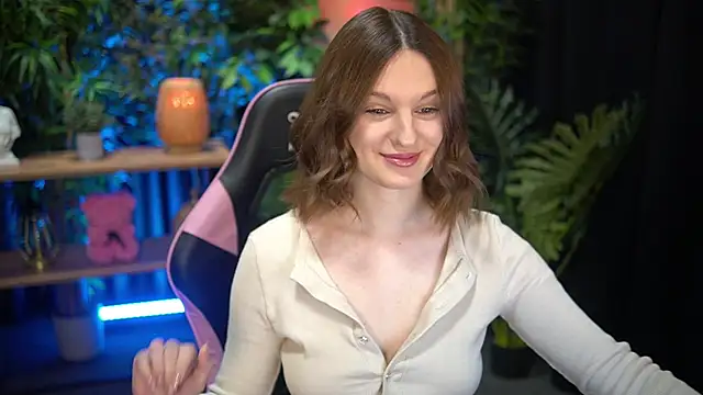 xoxo molly online show from November 26, 2025, 9:04 pm