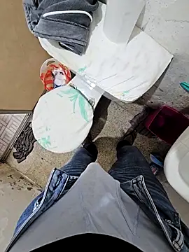 flakito1530 online show from November 8, 2025, 5:11 am