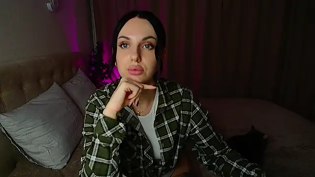 Poison inyour Mind   online show from October 18, 2025, 4:20 pm