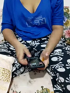 Snapshot of Rihame07 chatting on November 10, 2025, 8:41 am Rihame07 online show from November 10, 2025, 8:41 am