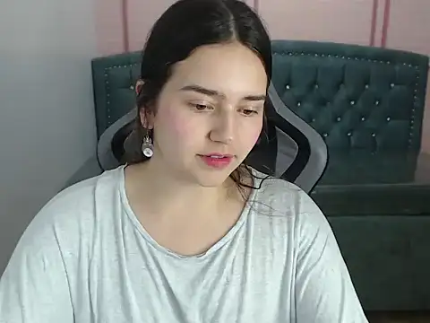 Snapshot of andrelica22_t chatting on October 7, 2025, 2:23 am andrelica22 t online show from October 7, 2025, 2:23 am