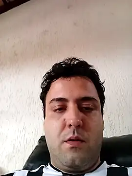 Snapshot of vitinhobb2 chatting on November 3, 2025, 7:28 pm vitinhobb2 online show from November 3, 2025, 7:28 pm