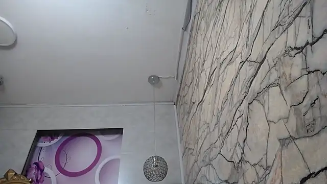 kimberly candy online show from December 3, 2025, 7:24 pm