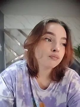 mia foster t online show from March 18, 2026, 1:46 pm