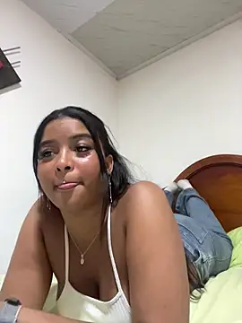 mitschellfox21 online show from November 20, 2025, 9:15 pm